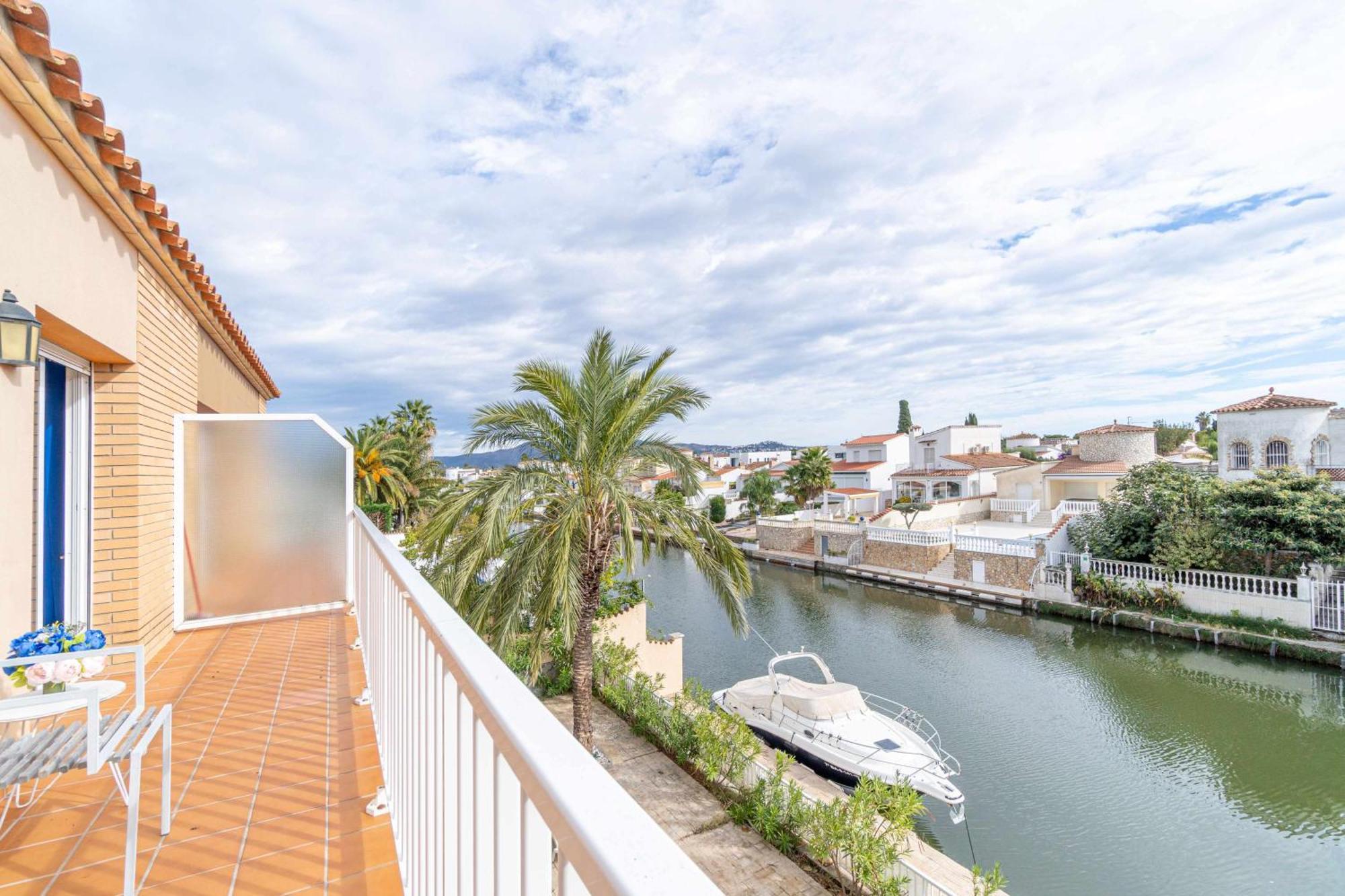 Jouvacations Villa Freser Empuriabrava Exterior photo
